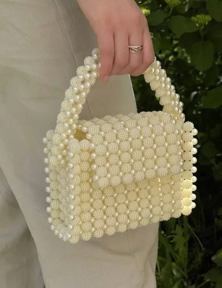 Sac en perles blanches